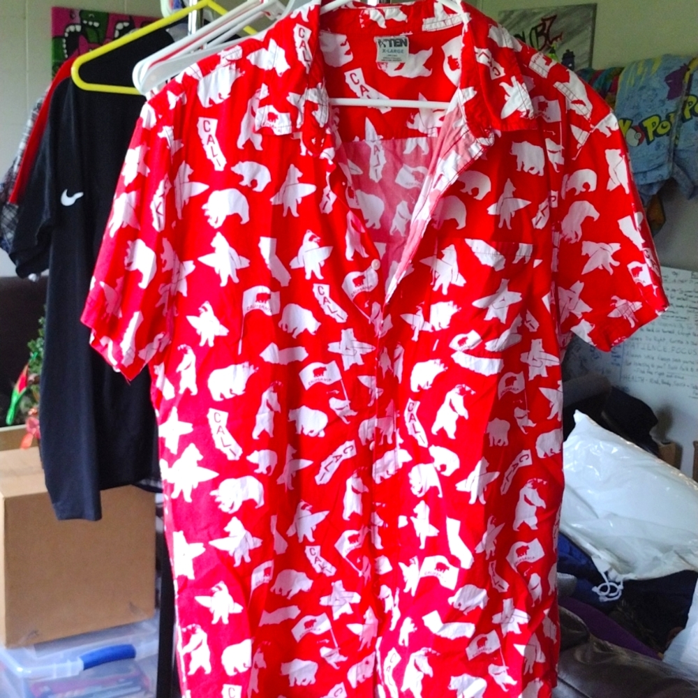 Hang Ten California Short Sleeve Button Up